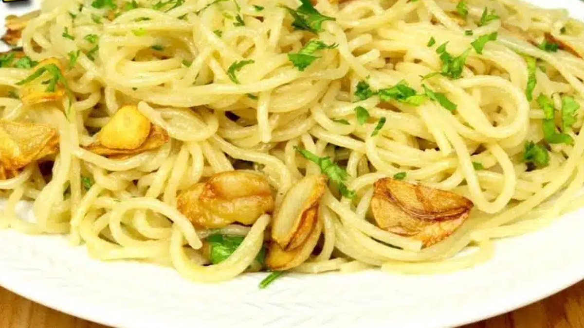 Receita de Espaguete Alho e Óleo Que Não Gruda O Truque Que Ninguém Te Conta!