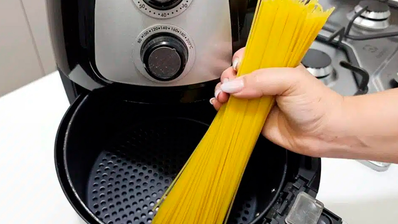 Receita de Macarrão Feito na Air Fryer
